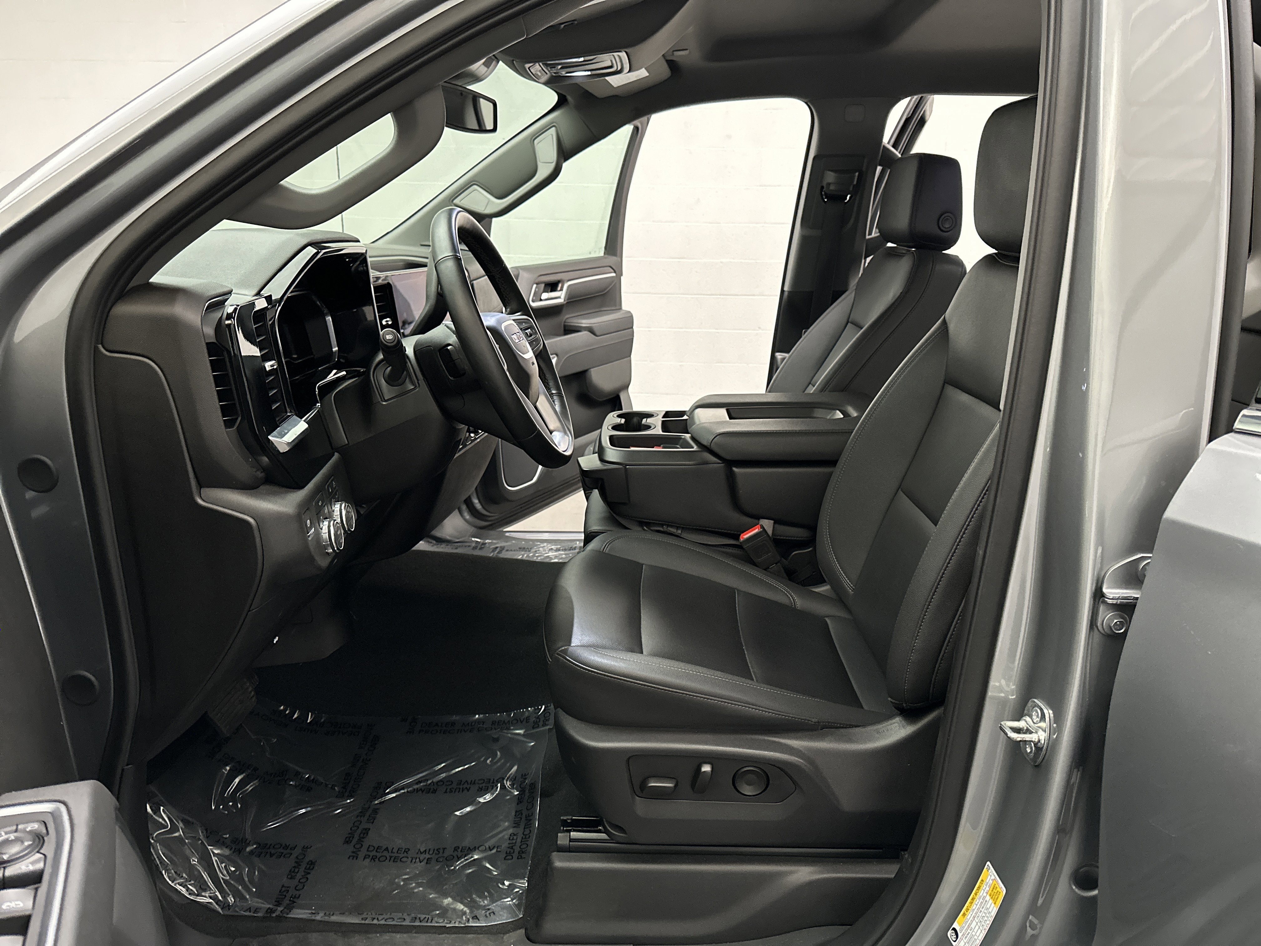 Used 2025 GMC Sierra 1500 SLT image 20