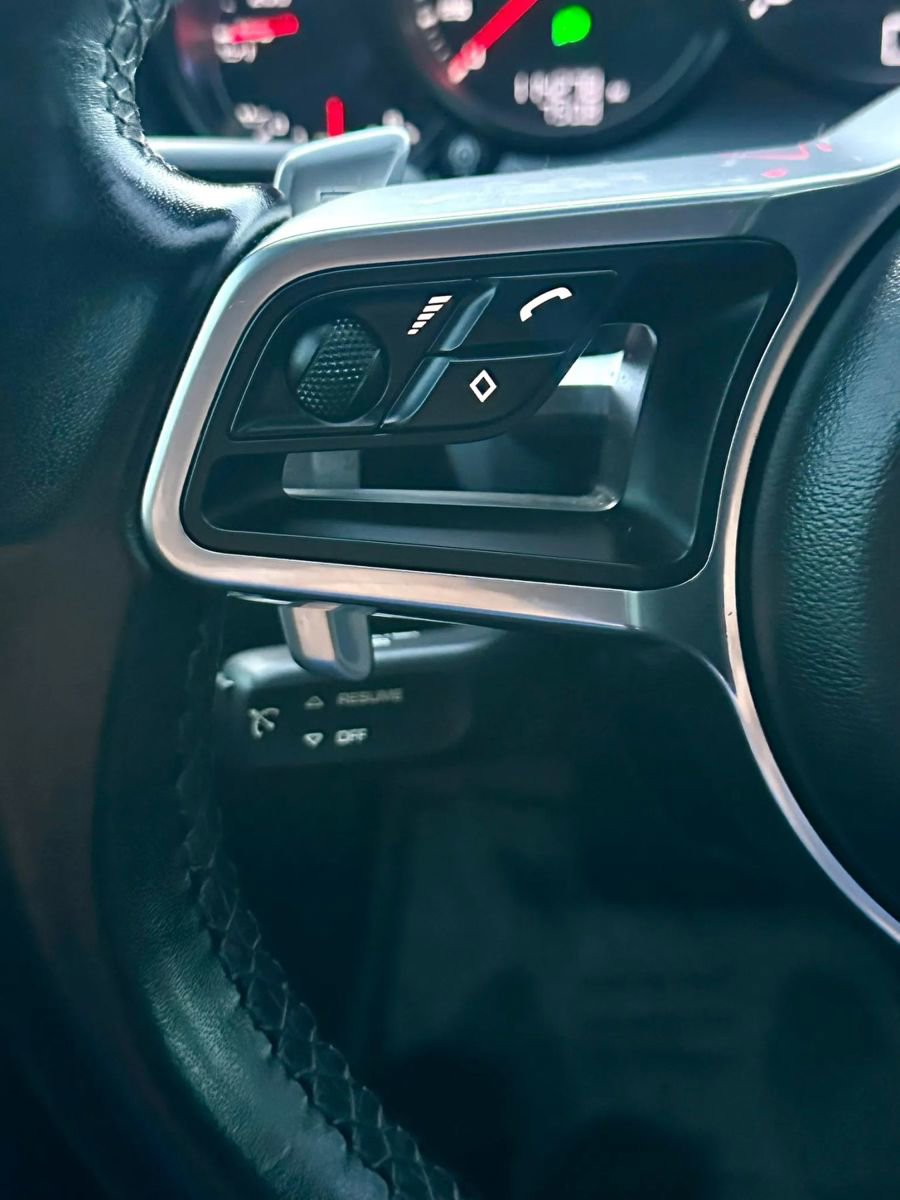 Used 2018 Porsche Cayenne AWD/4WD image 28