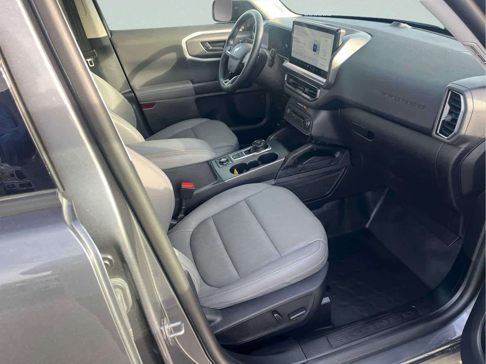 Used 2025 Ford Bronco Sport Badlands image 13