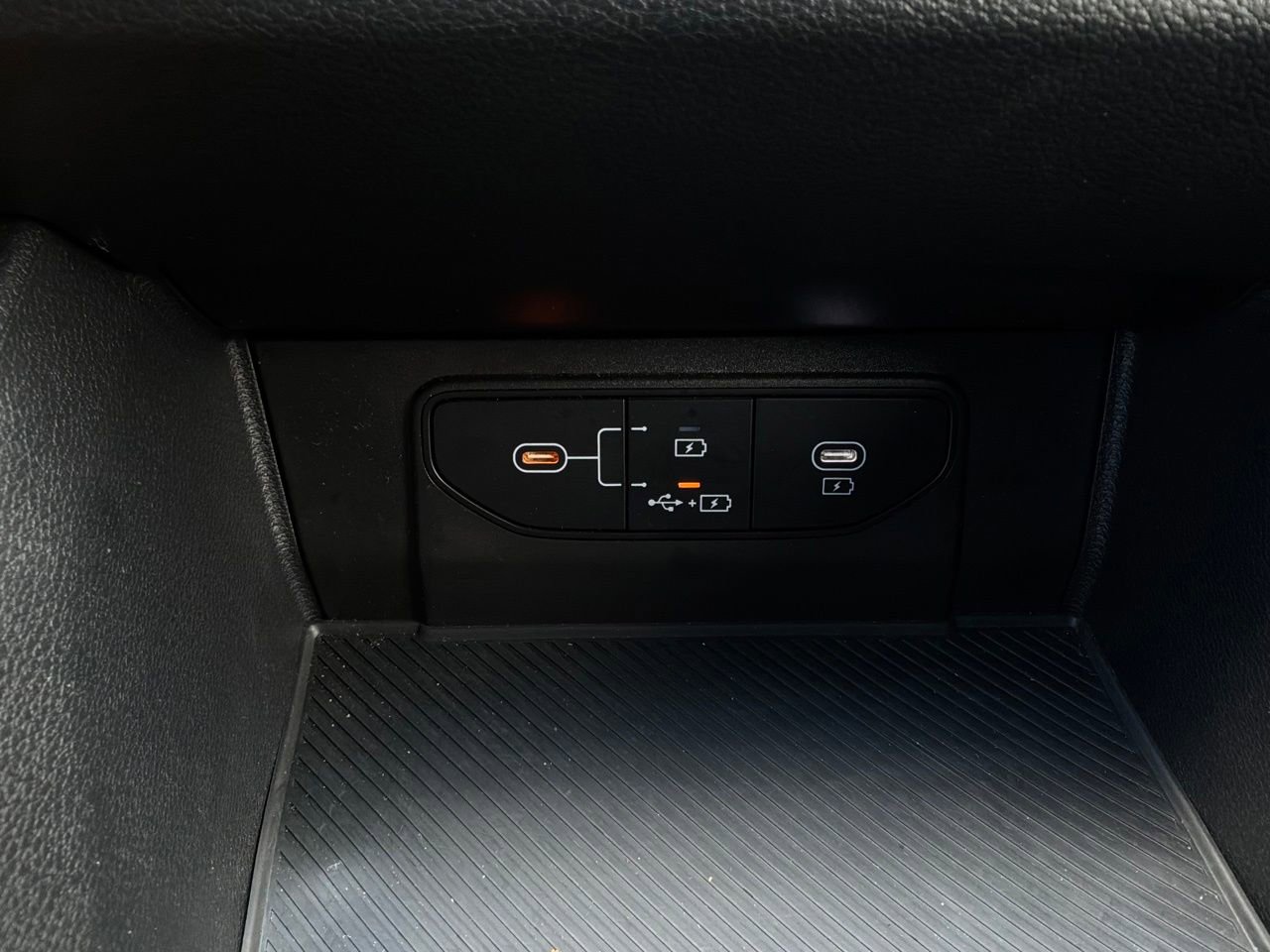 Used 2026 Kia Sportage LX FWD image 24