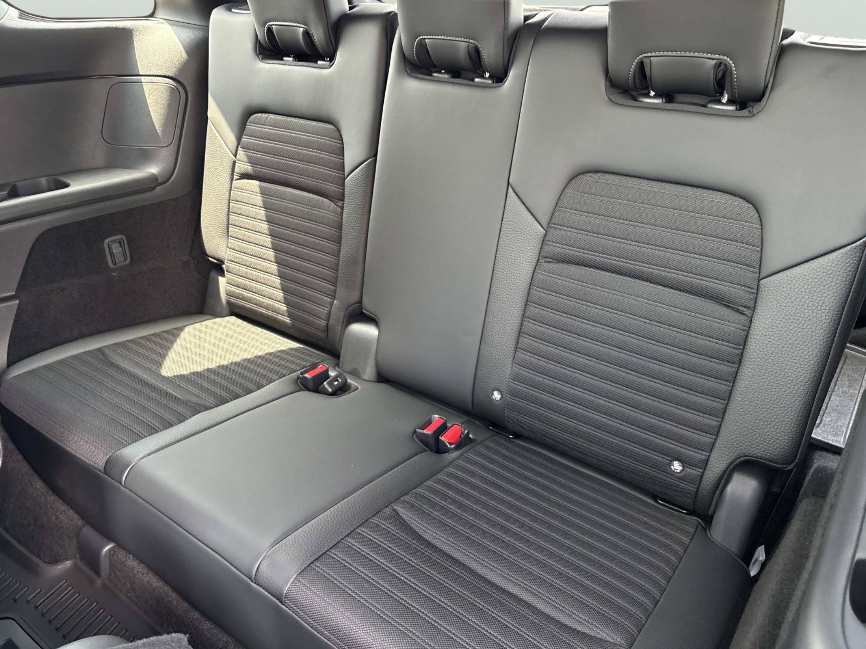 Used 2026 Nissan Pathfinder Rock Creek w/ Rock Creek Premium Package AWD/4WD image 19
