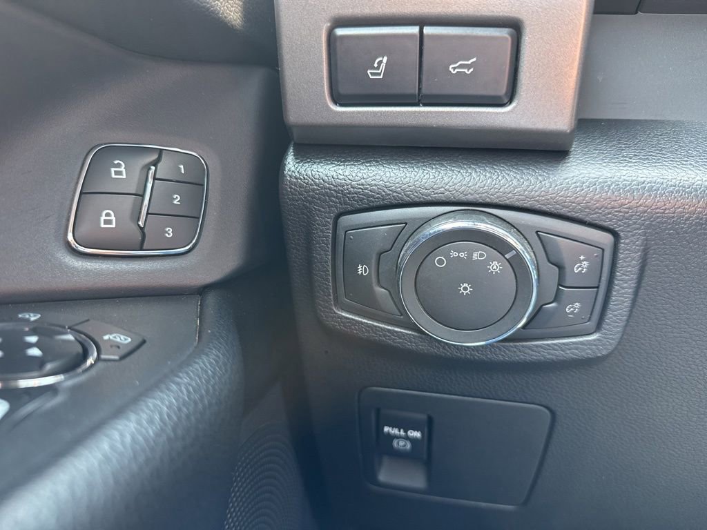 Used 2021 Ford Expedition XLT image 29
