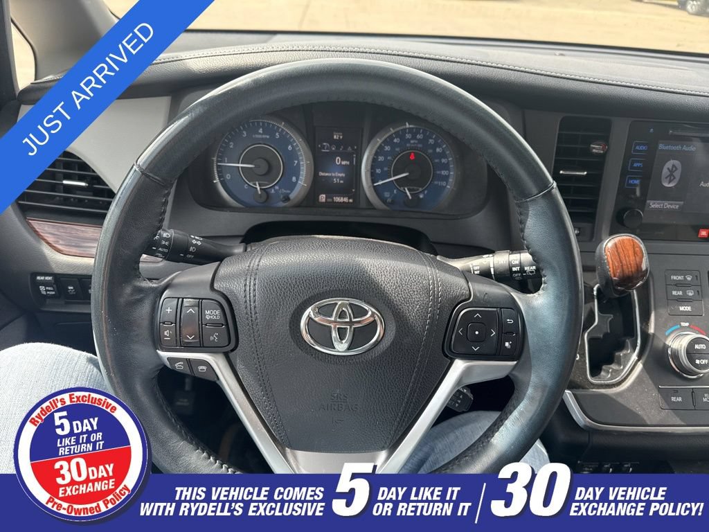Used 2017 Toyota Sienna Limited AWD/4WD image 9