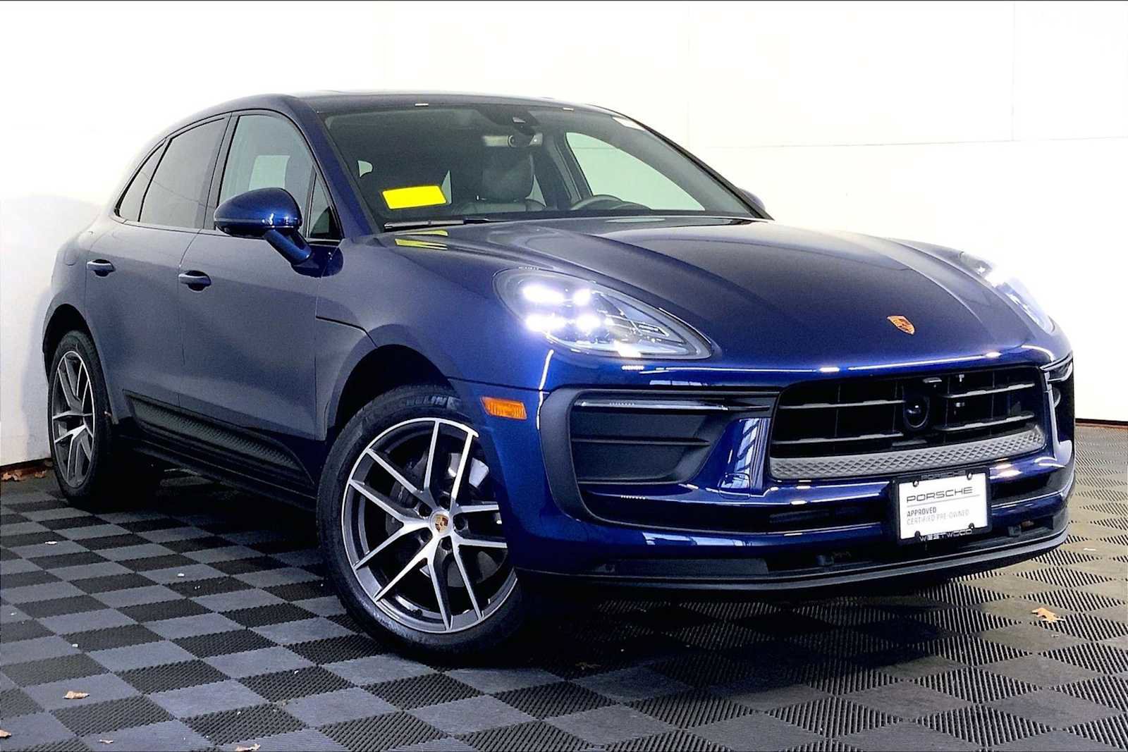 Certified 2024 Porsche Macan image 9