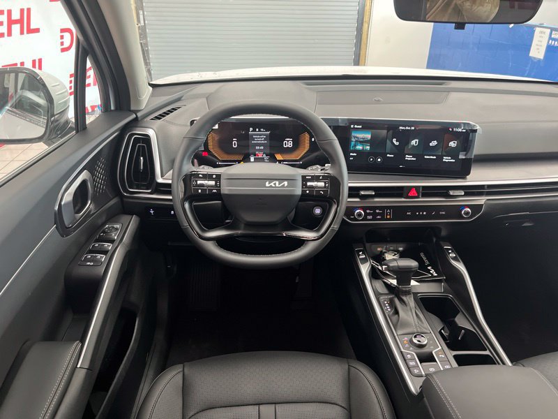 New 2026 Kia Sorento S AWD/4WD image 30