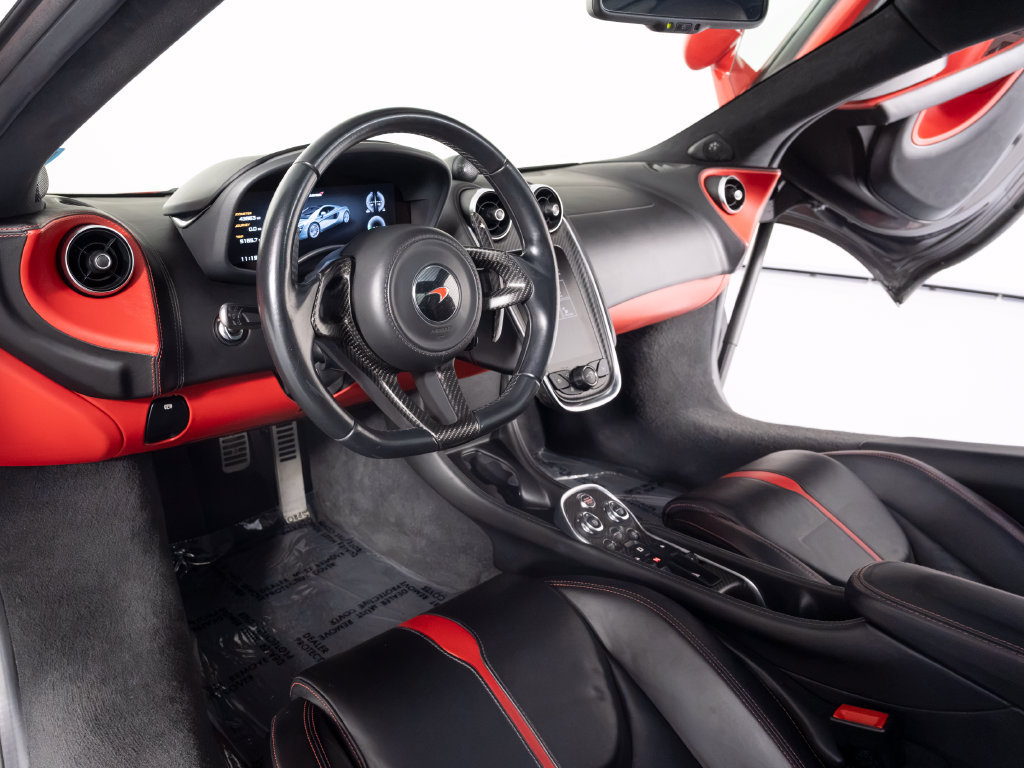 Used 2017 McLaren 570S RWD image 27