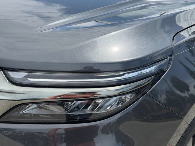 Used 2023 Chevrolet Equinox RS w/ RS Leather Package FWD image 13