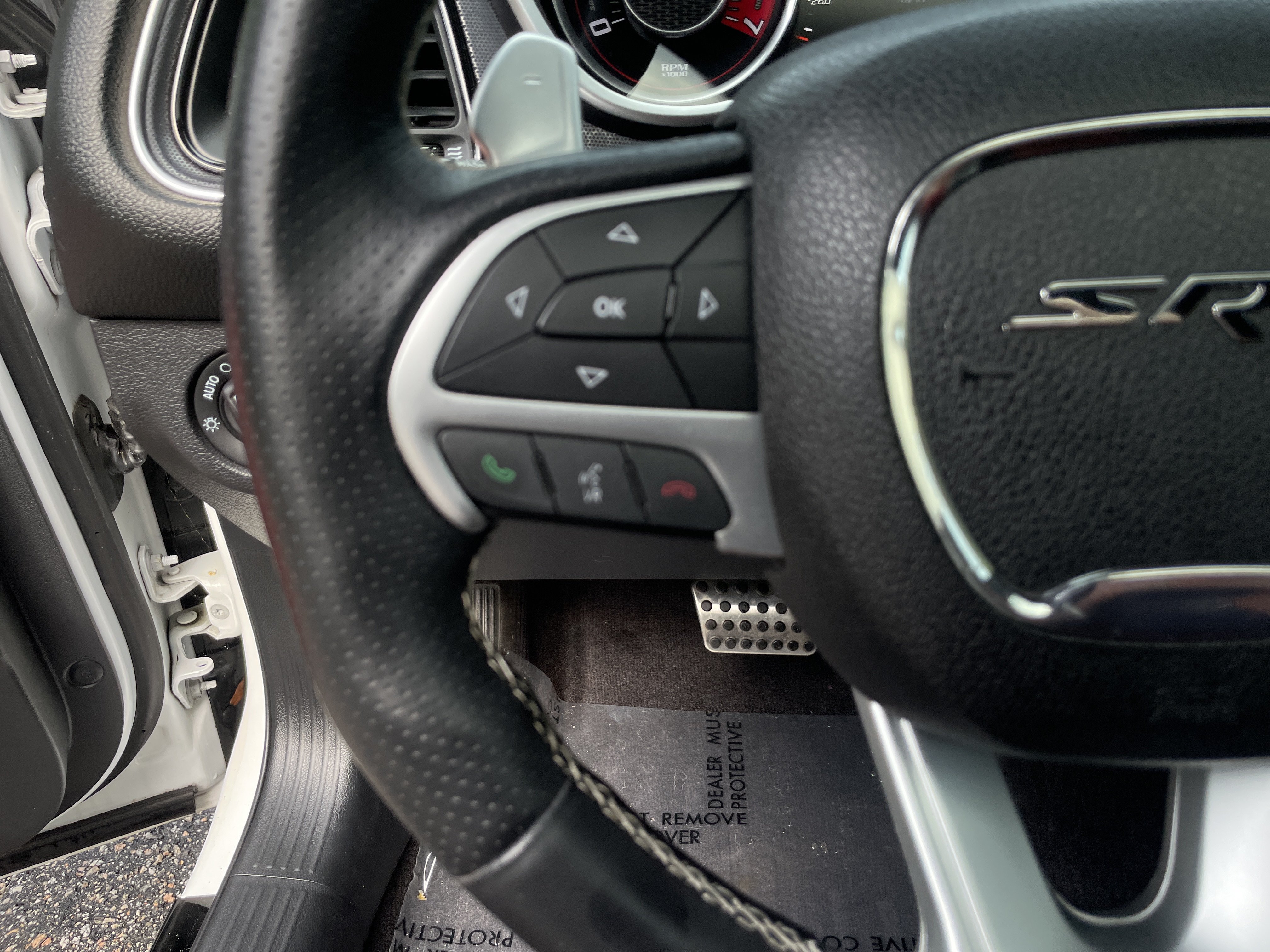 Used 2016 Dodge Challenger SRT w/ Technology Group RWD image 18