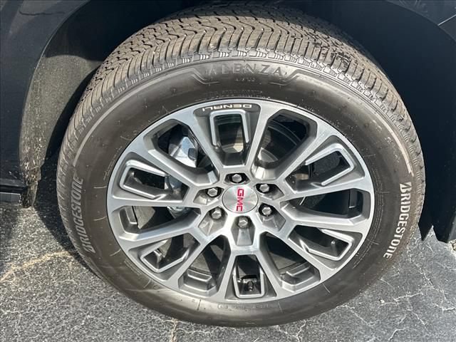 New 2026 GMC Yukon Denali w/ Denali Reserve Package AWD/4WD image 15