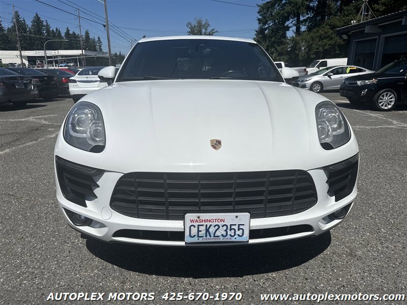 Used 2017 Porsche Macan AWD/4WD image 2