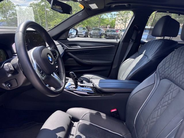 Used 2023 BMW M550i xDrive w/ Executive Package AWD/4WD image 3