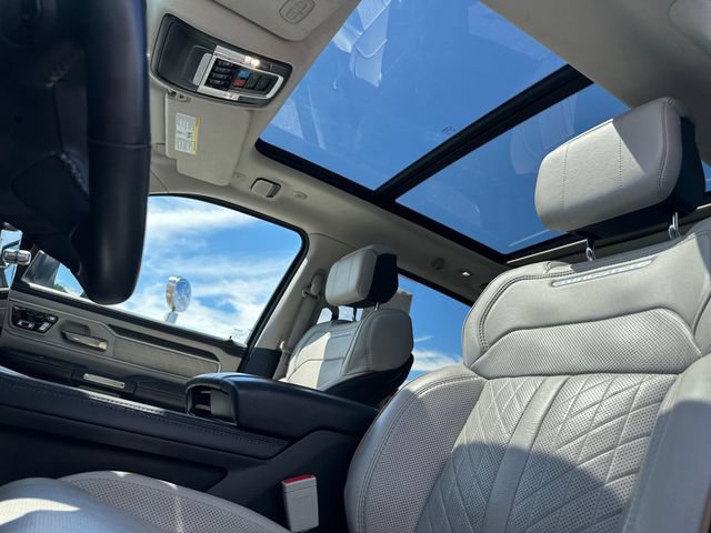 Used 2025 RAM 1500 Tungsten AWD/4WD image 10