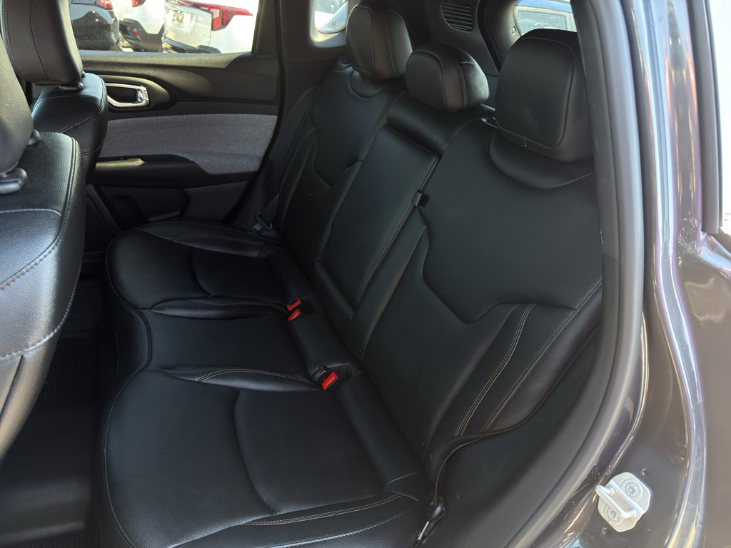 Used 2024 Jeep Compass Latitude AWD/4WD image 46