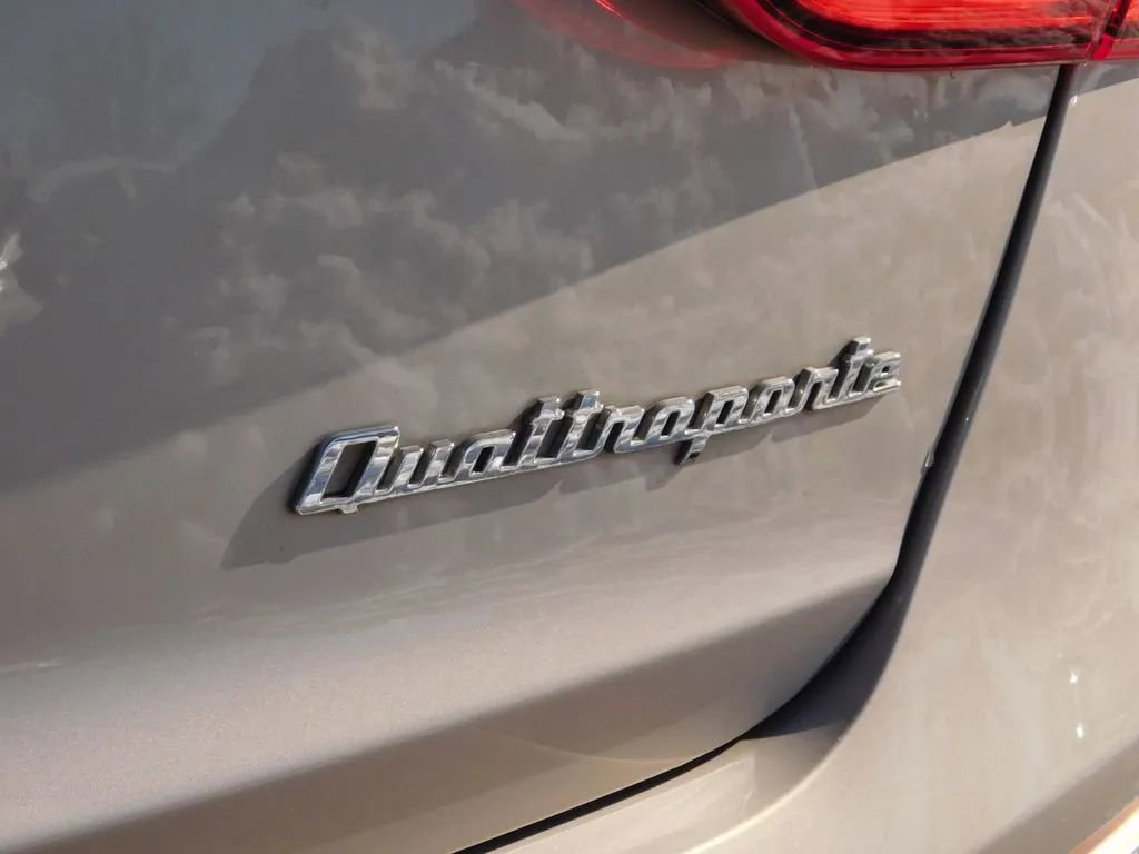 Used 2017 Maserati Quattroporte S Q4 image 6