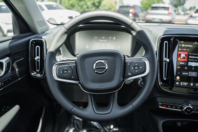 New 2026 Volvo XC40 B5 Plus w/ Climate Package AWD/4WD image 31