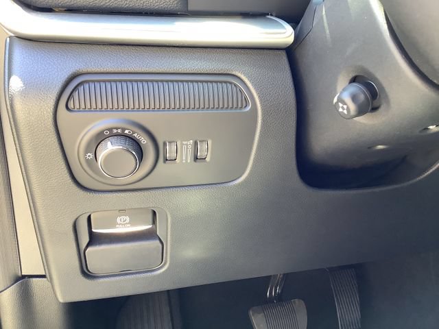 New 2026 Jeep Grand Wagoneer 4WD image 15