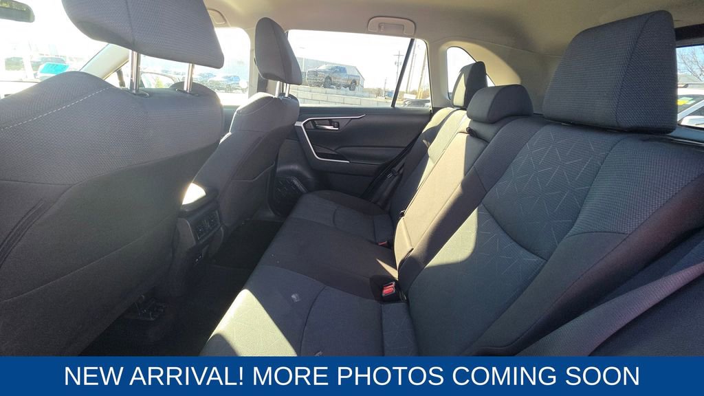 Used 2025 Toyota RAV4 XLE image 13