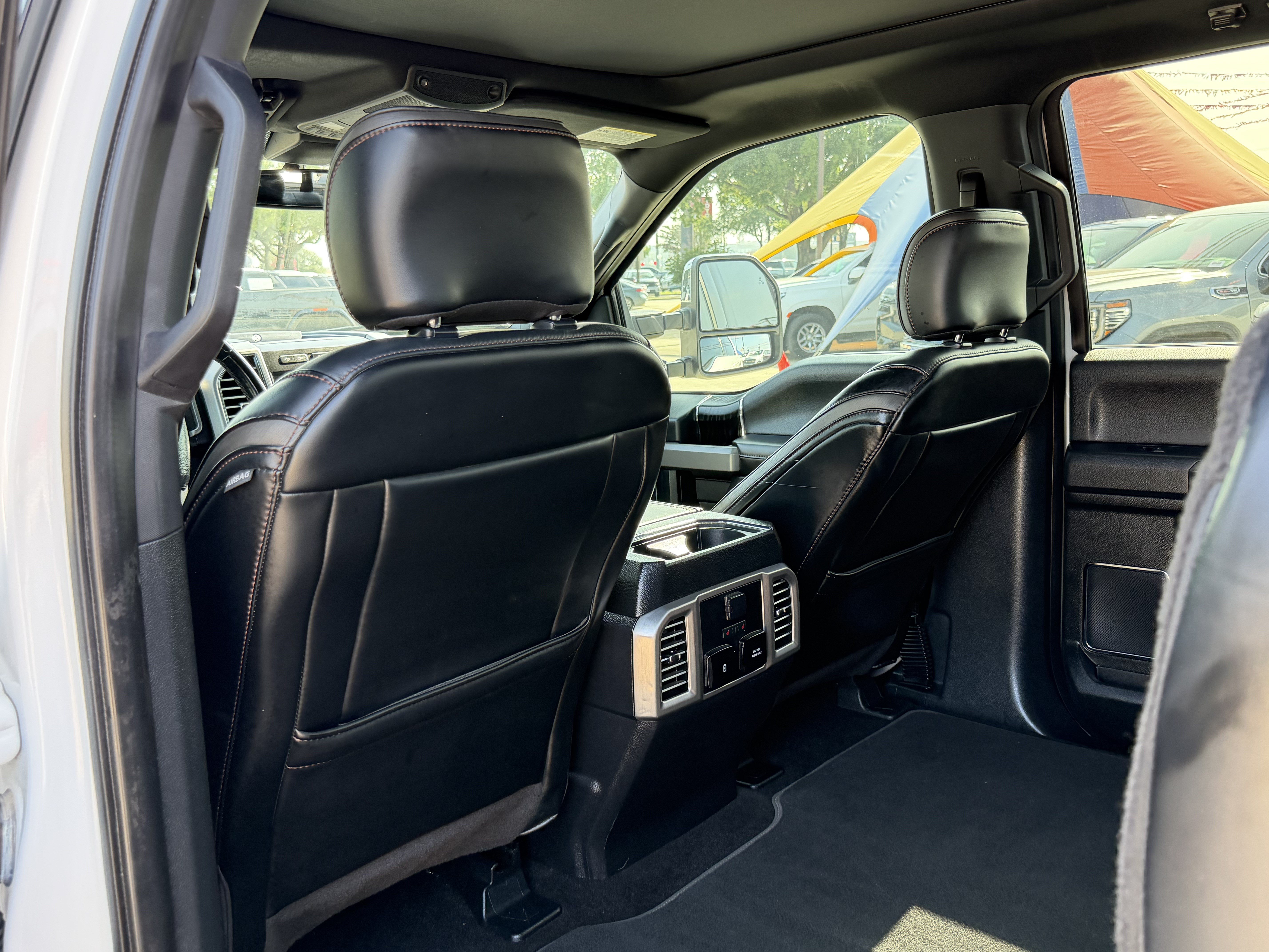 Used 2019 Ford F150 Platinum w/ Equipment Group 701A Luxury AWD/4WD image 13