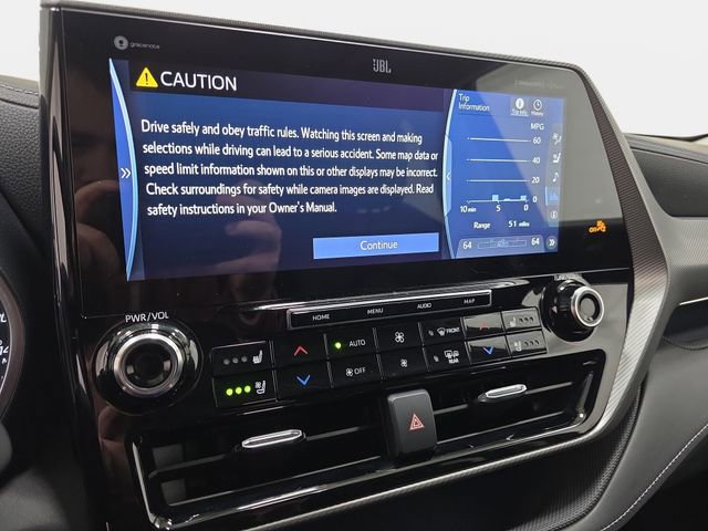Used 2021 Toyota Highlander Platinum image 19