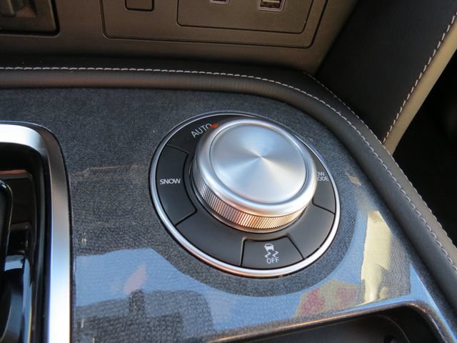 Used 2024 Nissan Armada SV w/ Cargo Package AWD/4WD image 21