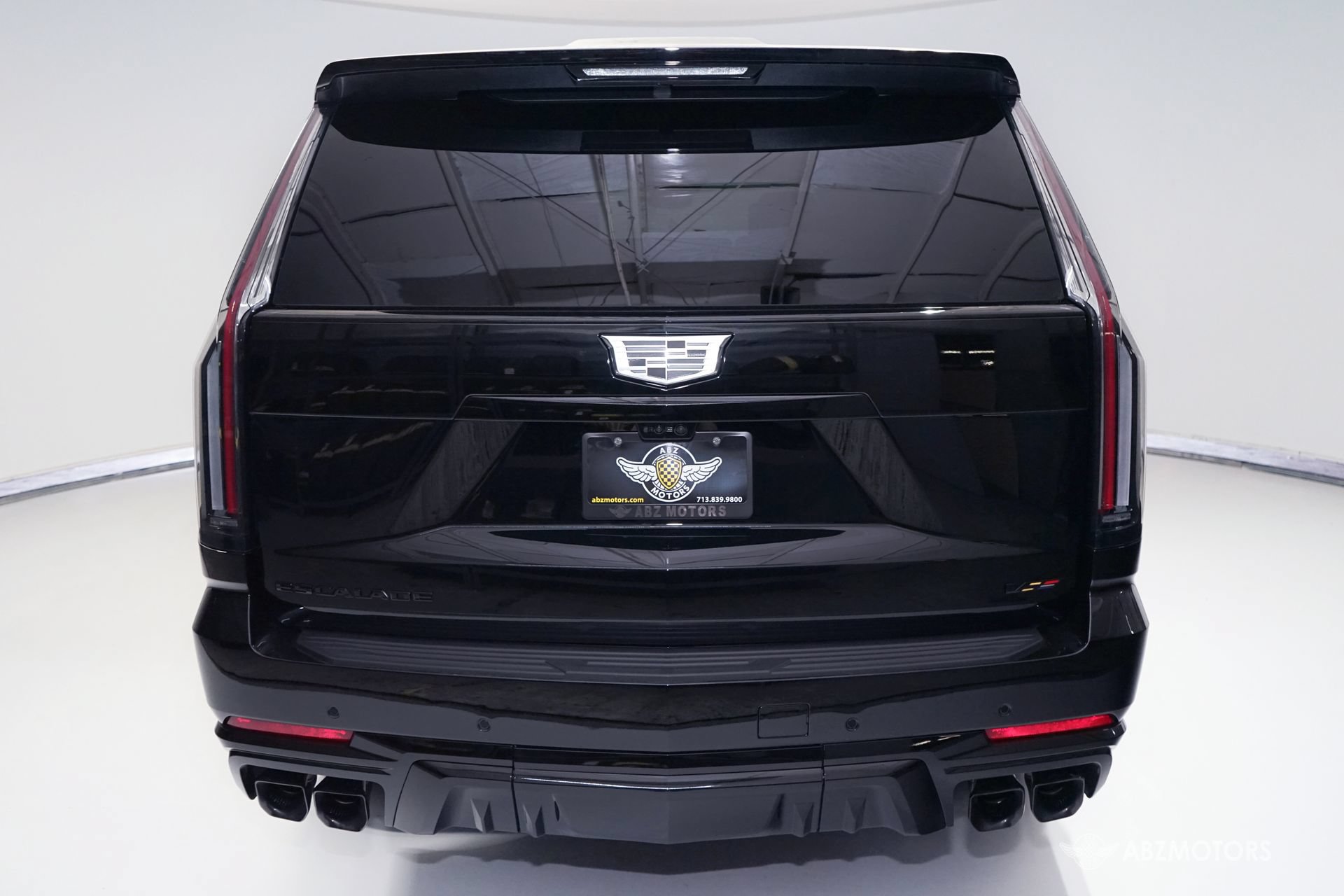 Used 2026 Cadillac Escalade ESV V AWD/4WD image 7