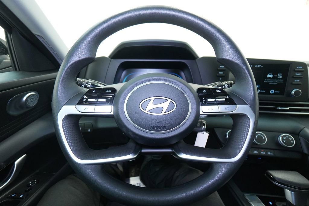 New 2026 Hyundai Elantra SE image 34