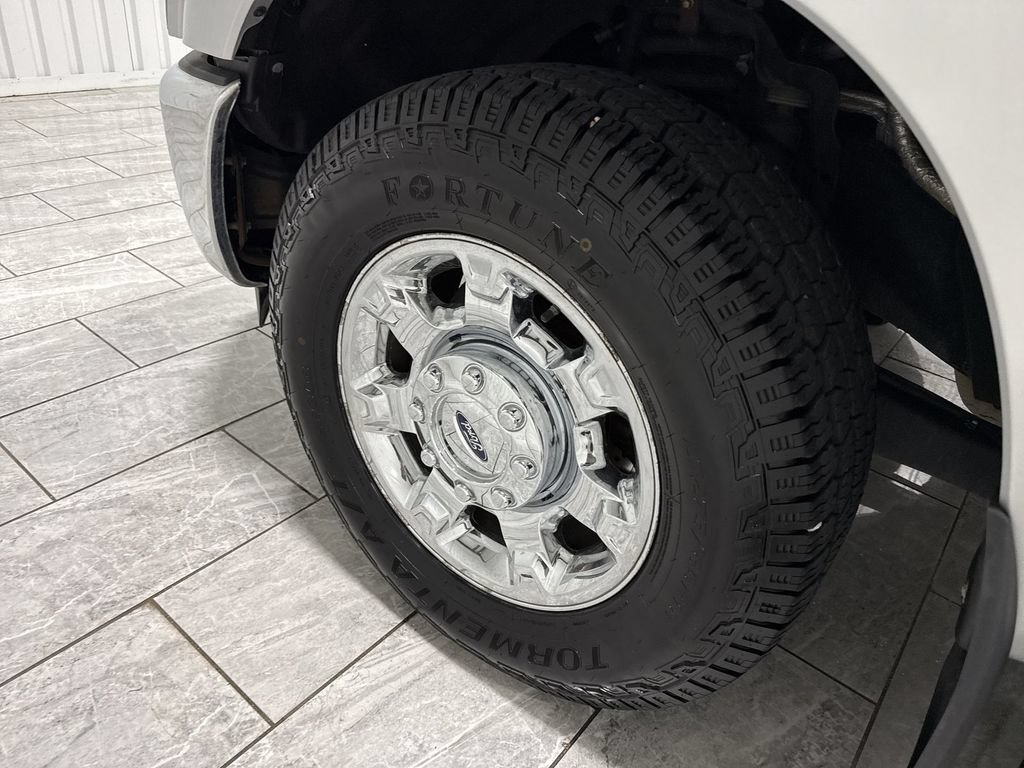 Used 2015 Ford F250 XLT w/ XLT Premium Package RWD image 34