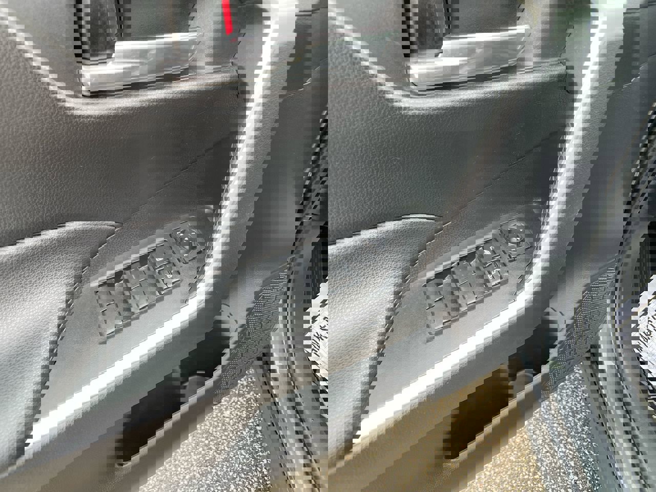 Used 2020 Toyota RAV4 XLE image 14