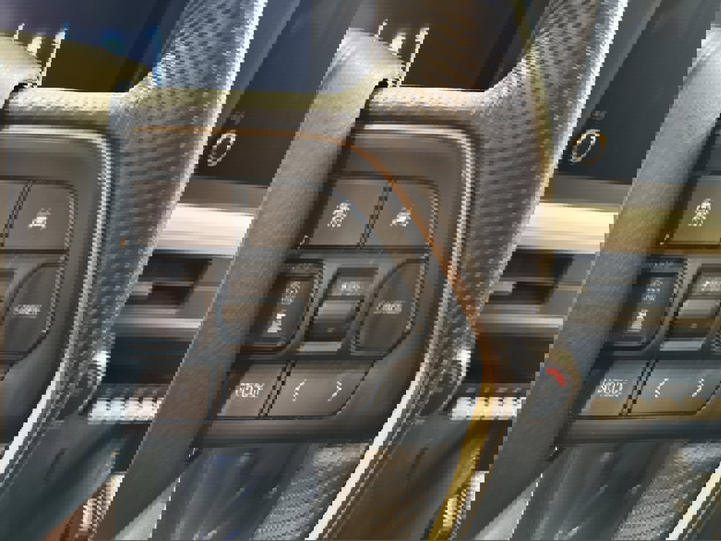 Used 2024 Toyota Tacoma TRD Off-Road image 29