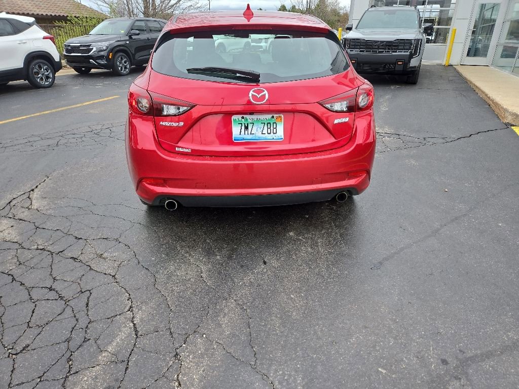 Used 2017 MAZDA MAZDA3 Grand Touring FWD image 4