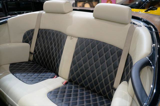 Used 2008 Rolls-Royce Phantom Drophead Coupe image 22