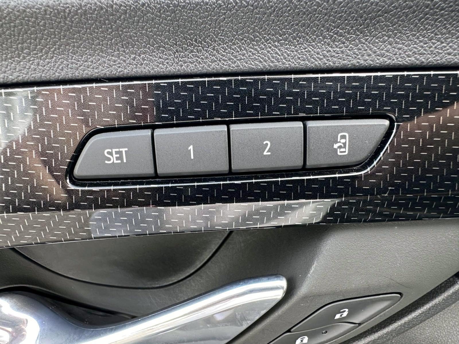 Used 2023 GMC Terrain AT4 w/ Infotainment Package II AWD/4WD image 10