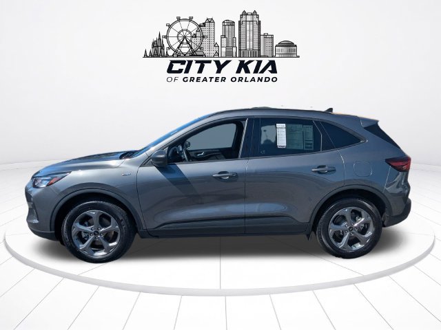 Used 2025 Ford Escape ST-Line AWD/4WD image 3