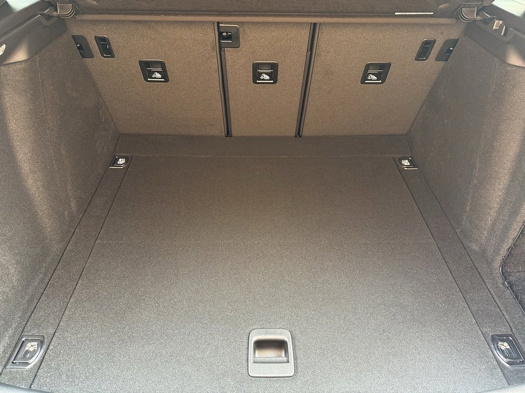 New 2026 Porsche Macan image 25