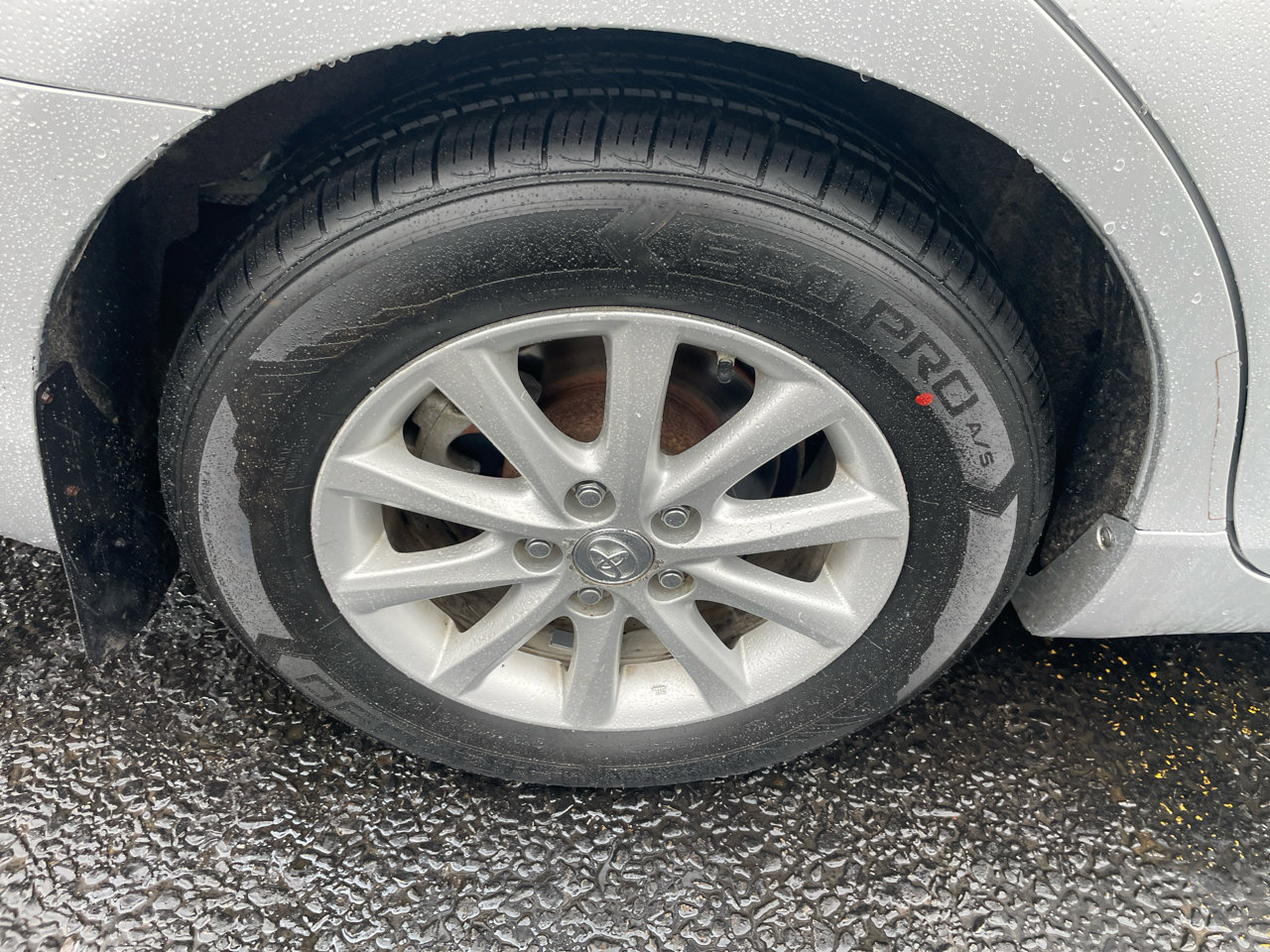 Used 2010 Toyota Camry XLE image 14