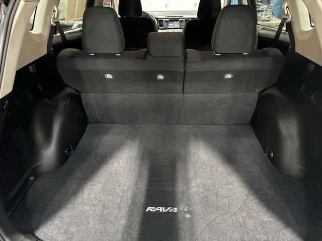 Used 2016 Toyota RAV4 LE image 23