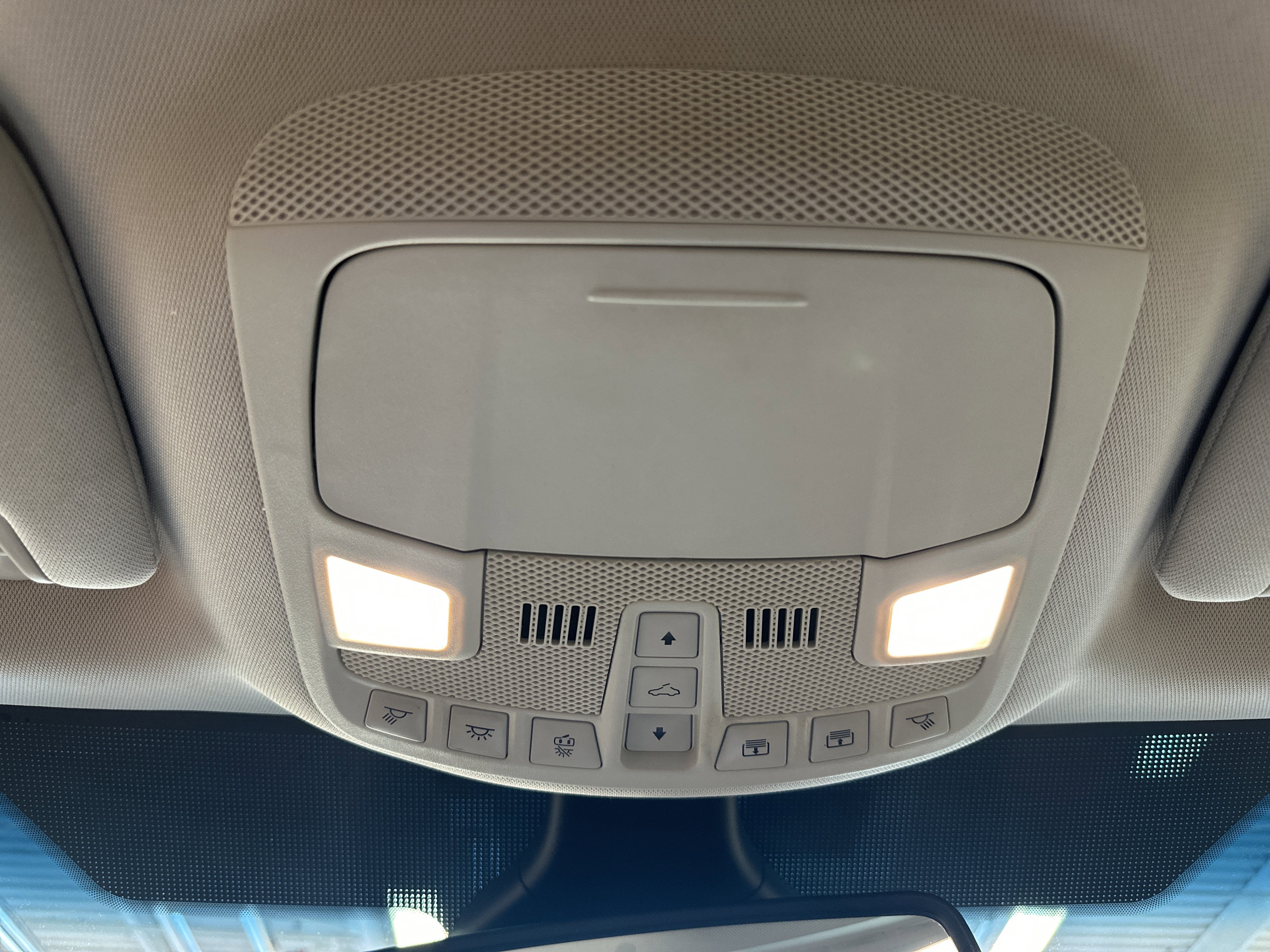 Used 2019 Ford Edge Titanium w/ Cold Weather Package image 39