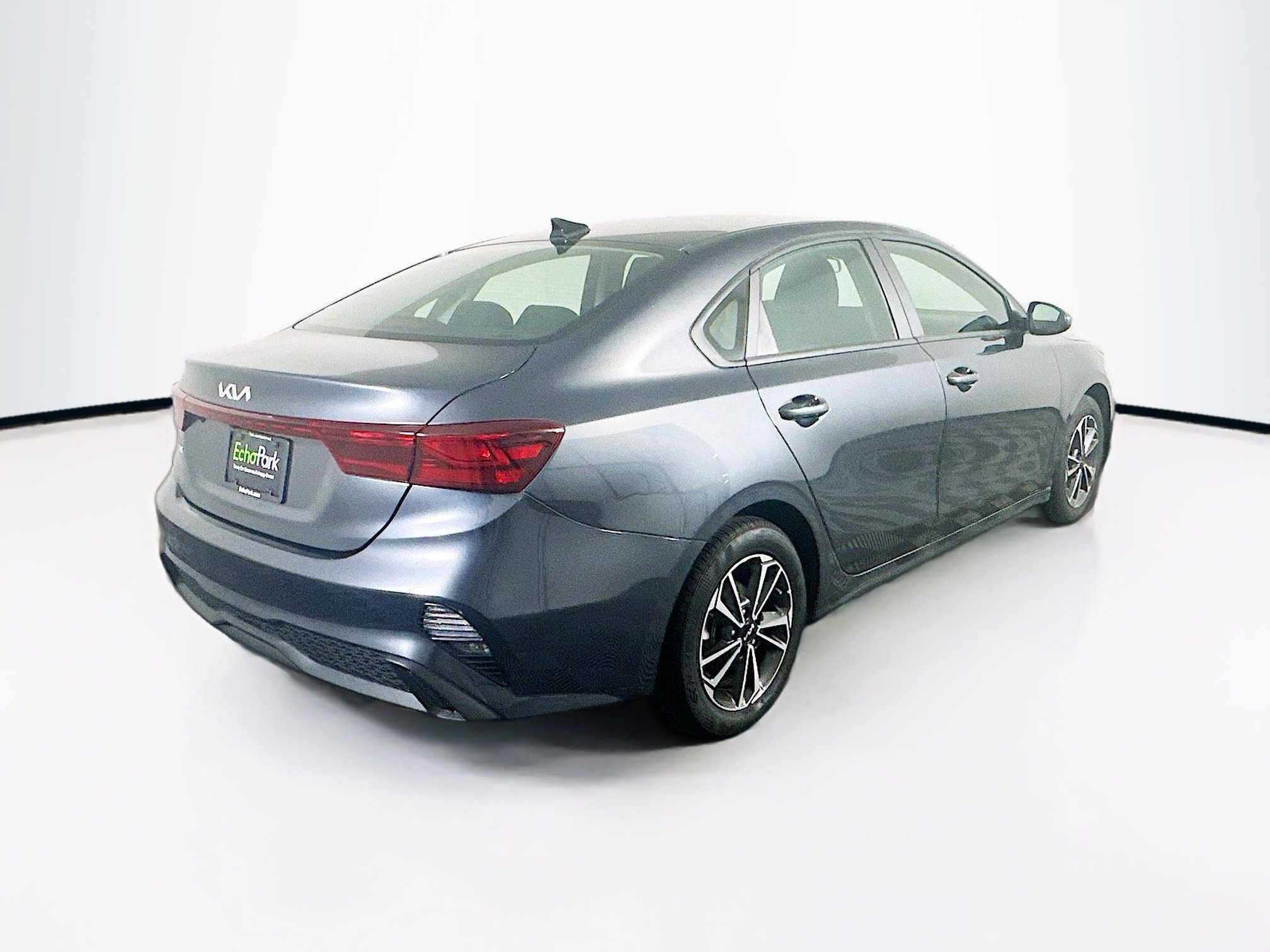 Used 2024 Kia Forte LXS FWD image 9