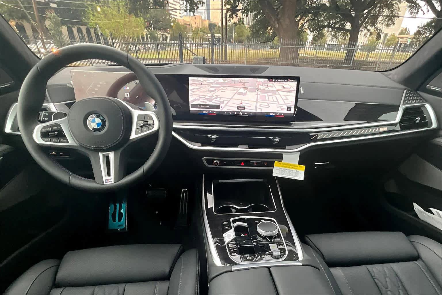 Used 2025 BMW X7 M60i AWD/4WD image 5