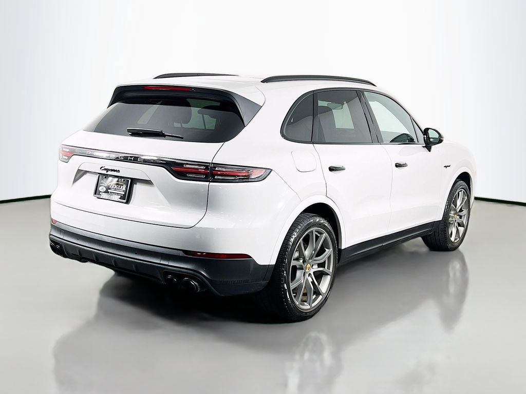 Used 2023 Porsche Cayenne AWD/4WD image 5