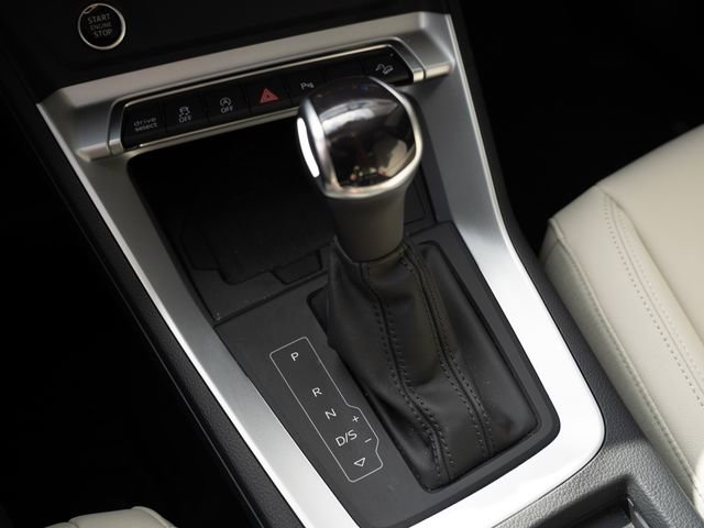 Used 2025 Audi Q3 2.0T Premium w/ Convenience Package image 27