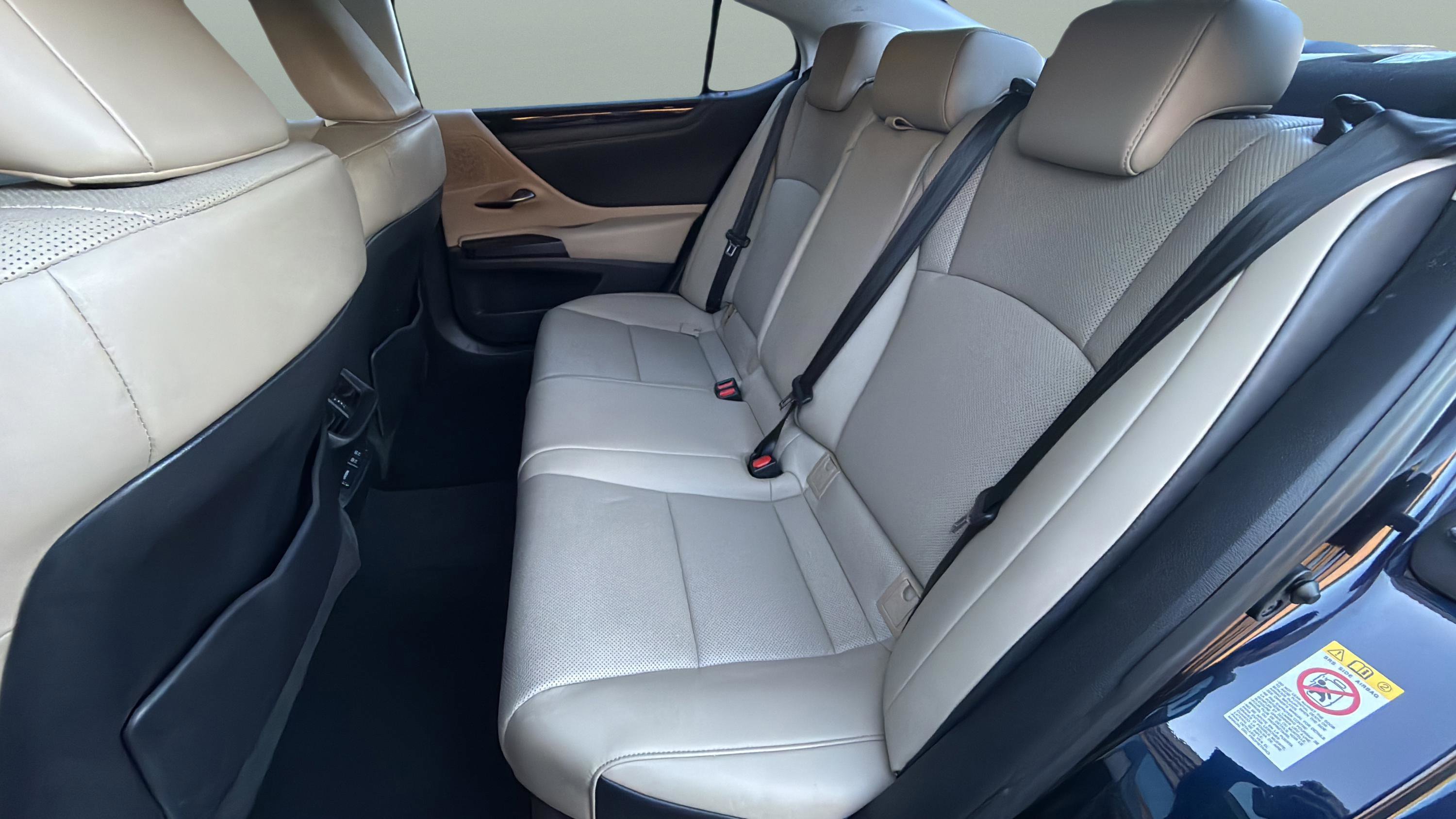 Used 2019 Lexus ES 350 image 49