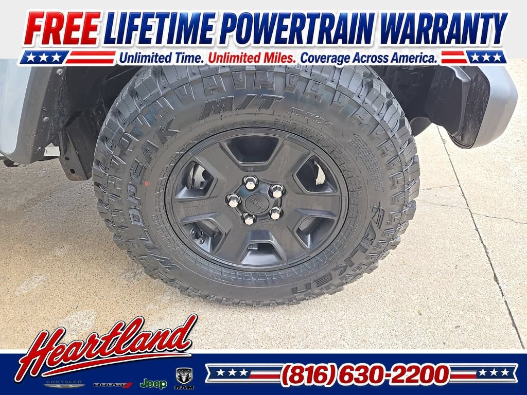 Used 2023 Jeep Gladiator Sport AWD/4WD image 30