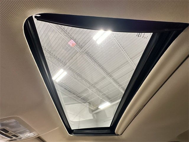 Used 2016 Toyota Highlander XLE image 34