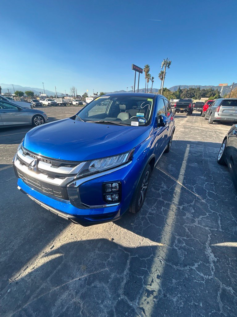 Used 2026 Mitsubishi Outlander Sport ES AWD/4WD image 3