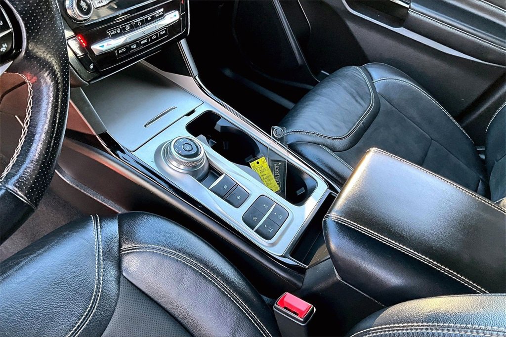 Used 2022 Ford Explorer ST image 14