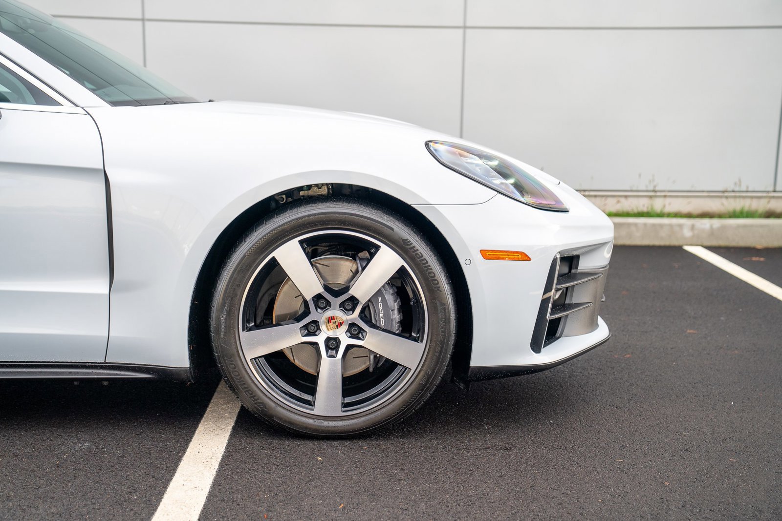 Used 2025 Porsche Panamera 4 image 9