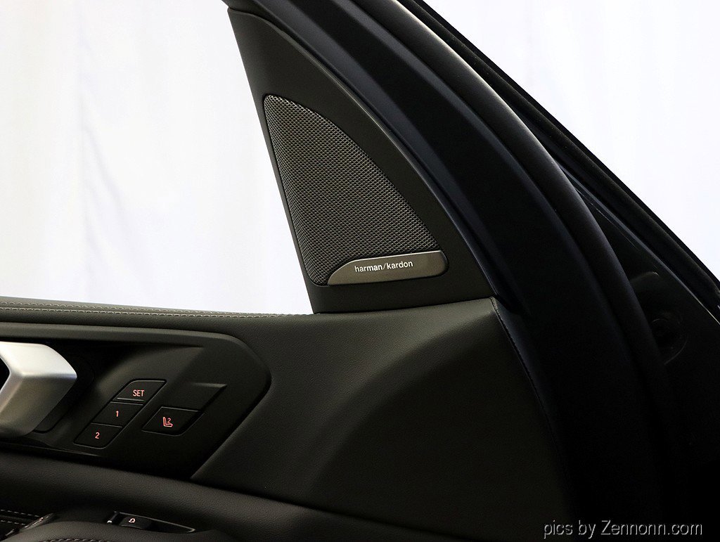 Used 2026 BMW X5 xDrive50e w/ Climate Comfort Package image 25