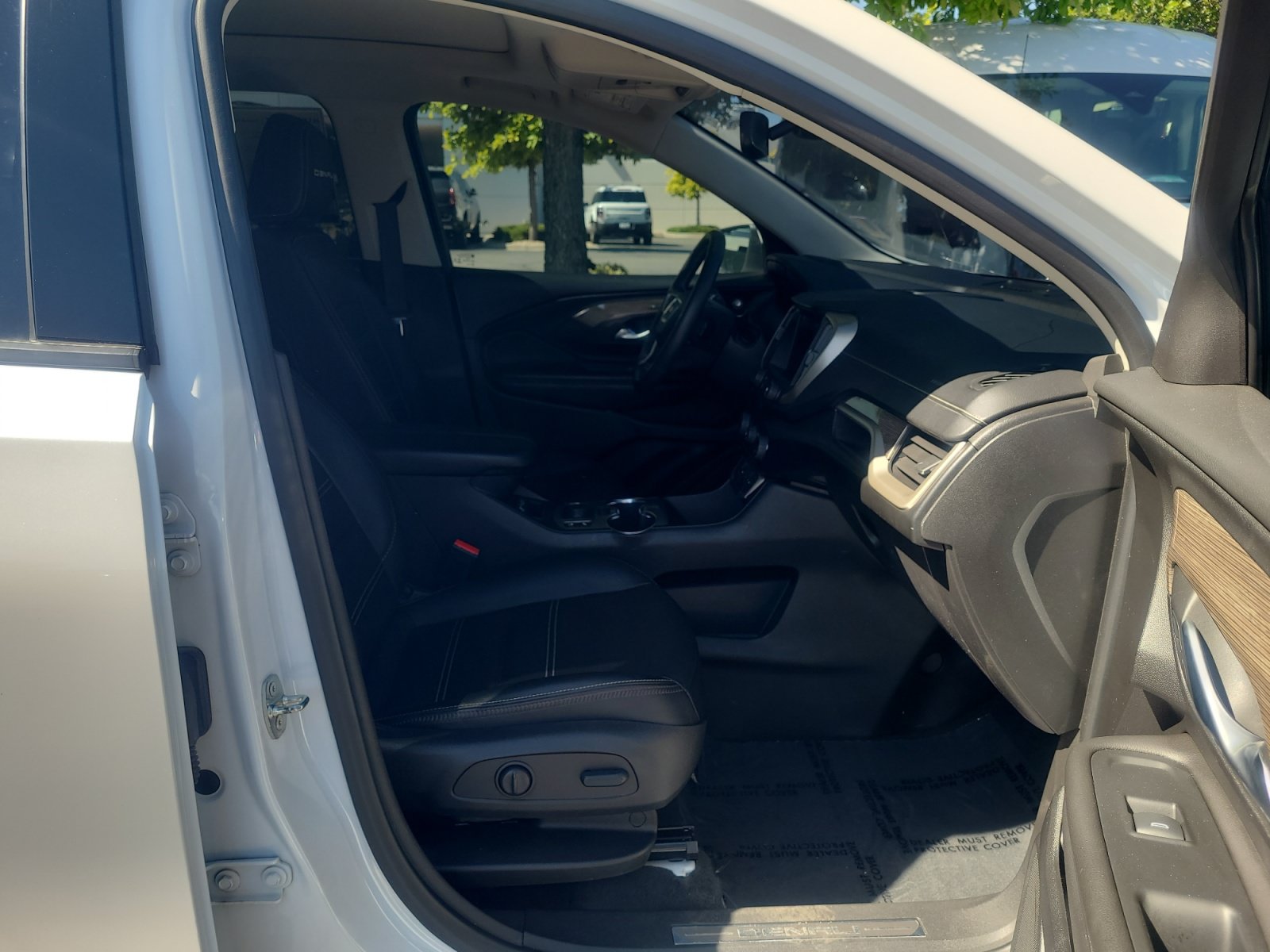 Used 2022 GMC Terrain Denali w/ Denali Premium Package AWD/4WD image 19