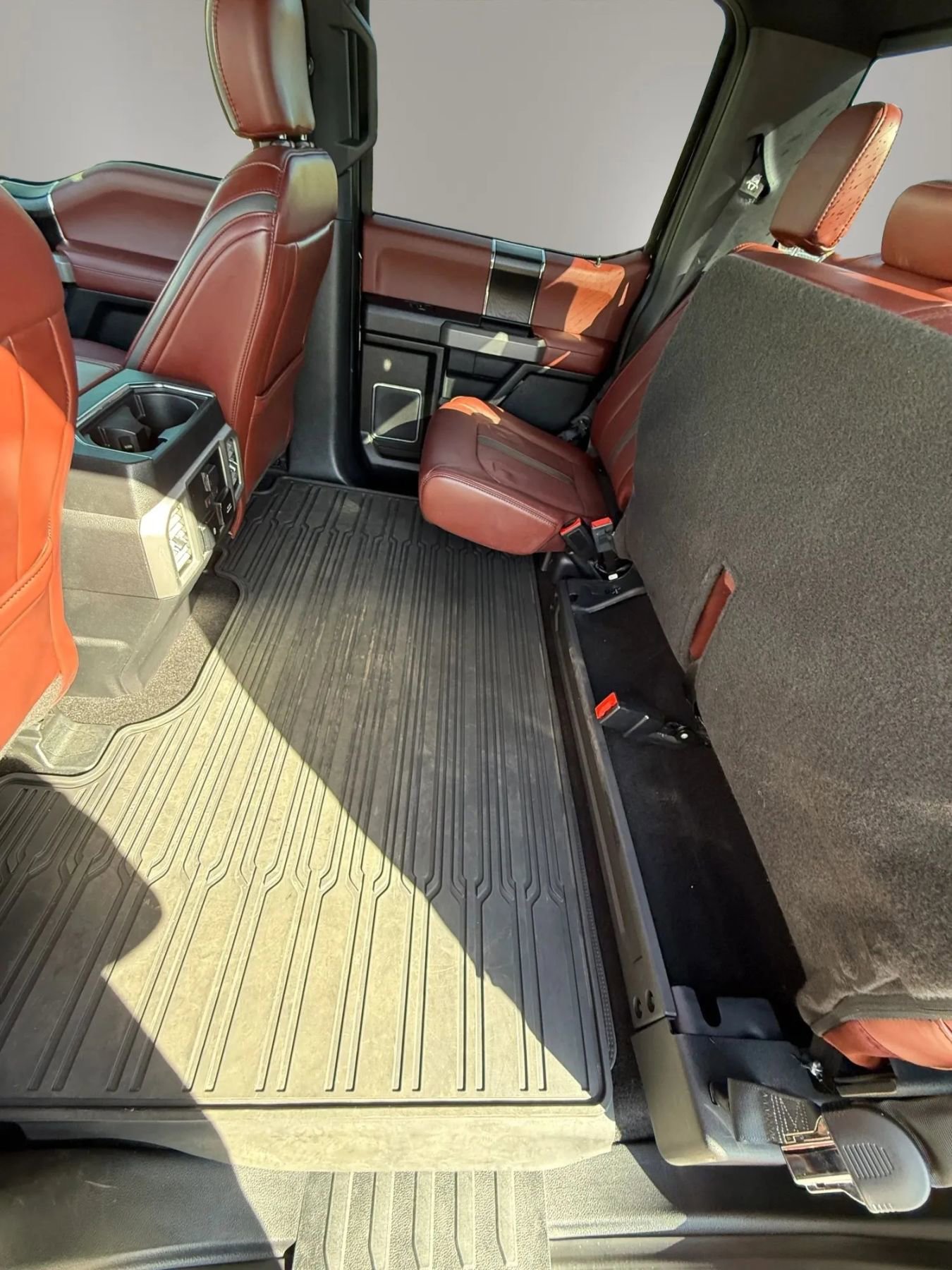 Used 2019 Ford F150 Platinum w/ Technology Package AWD/4WD image 30